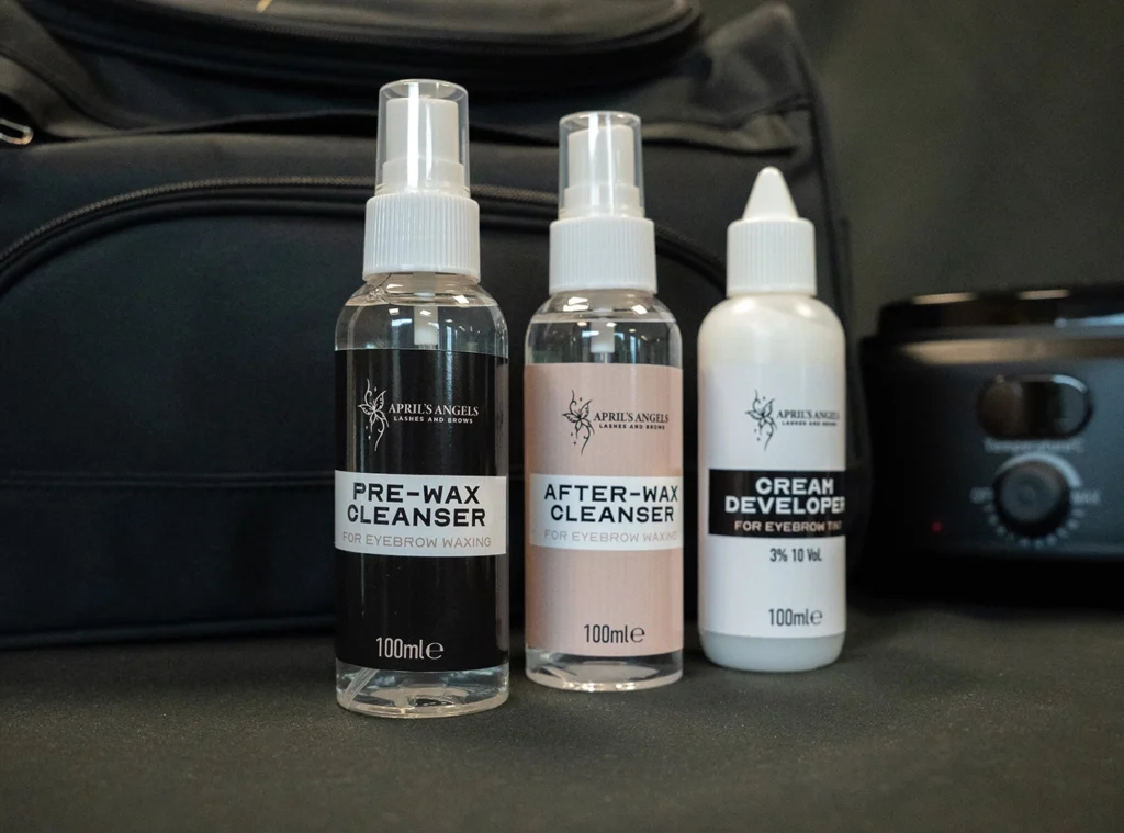 tbb-brow-wax-tint-kit-2